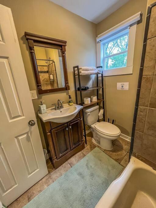 Villa Historic Coastal Haven- Pet Friendly Fast Wi-Fi à Norfolk Extérieur photo
