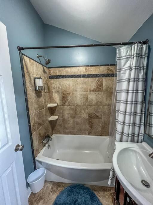 Villa Historic Coastal Haven- Pet Friendly Fast Wi-Fi à Norfolk Extérieur photo