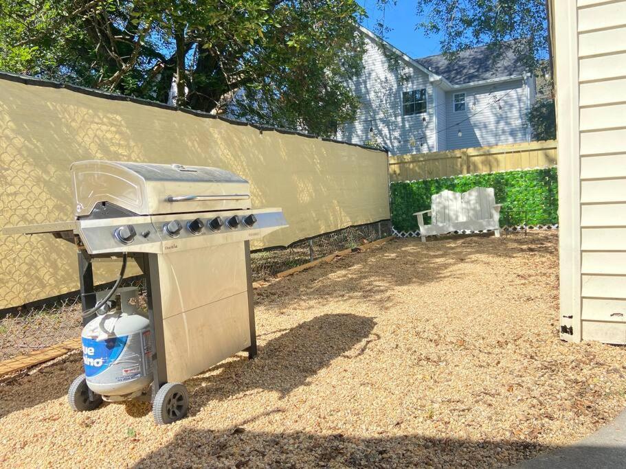 Villa Historic Coastal Haven- Pet Friendly Fast Wi-Fi à Norfolk Extérieur photo